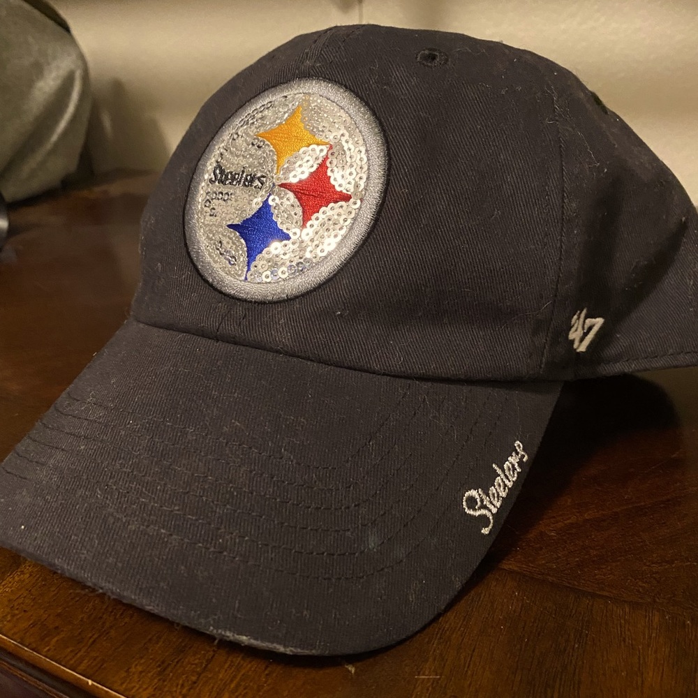 Steelers hat woman’s